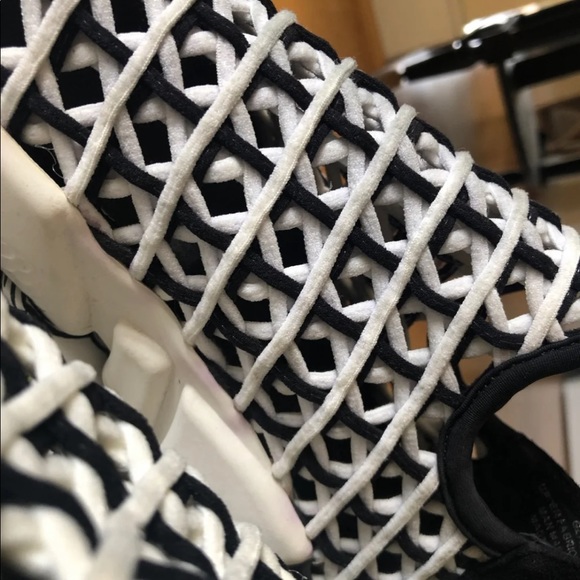 ❗️SOLD❗️Jeffrey Campbell Gza Woven Slip-On - Picture 5 of 8